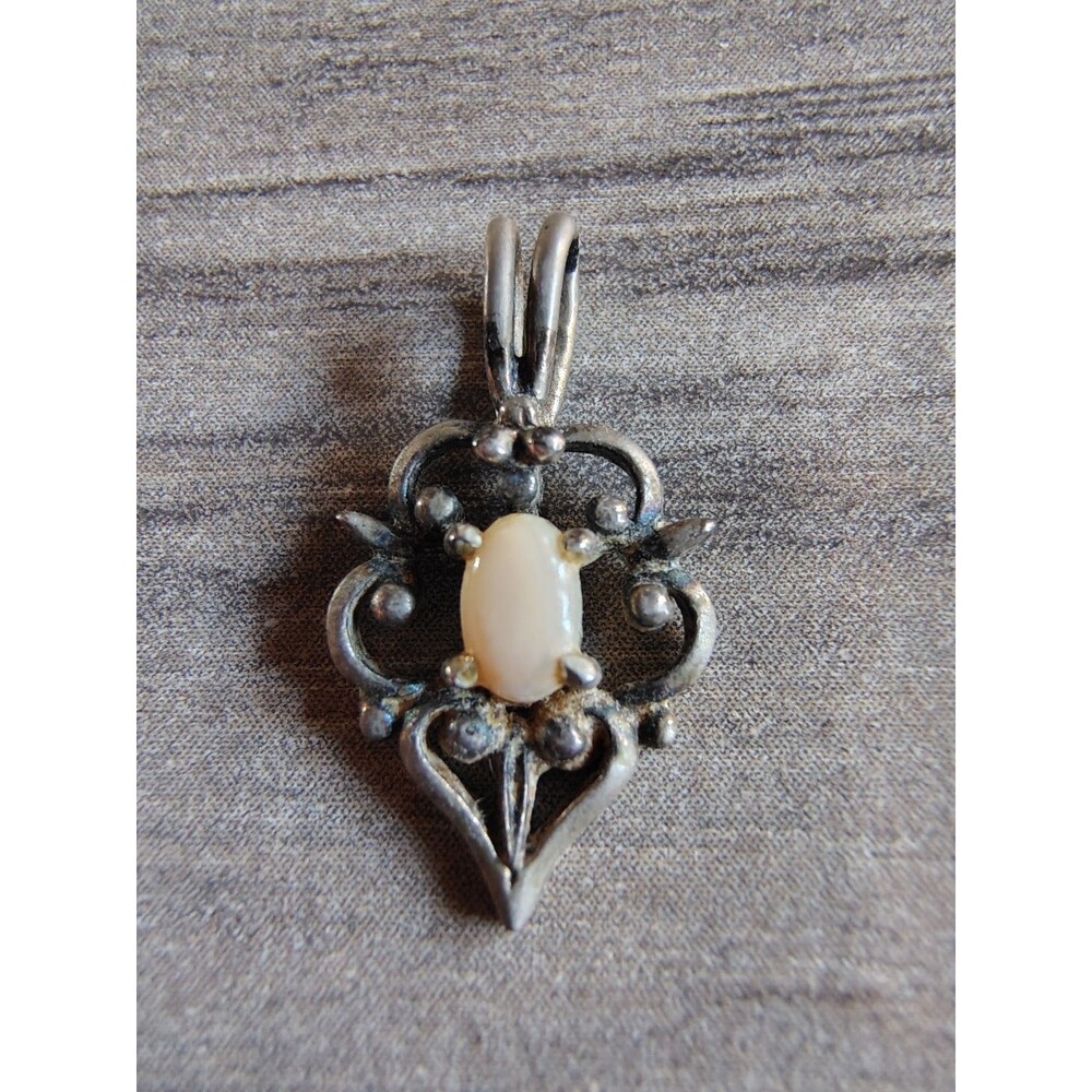 Vtg Antique Sterling Silver Pendant Cream Colored Cabochon